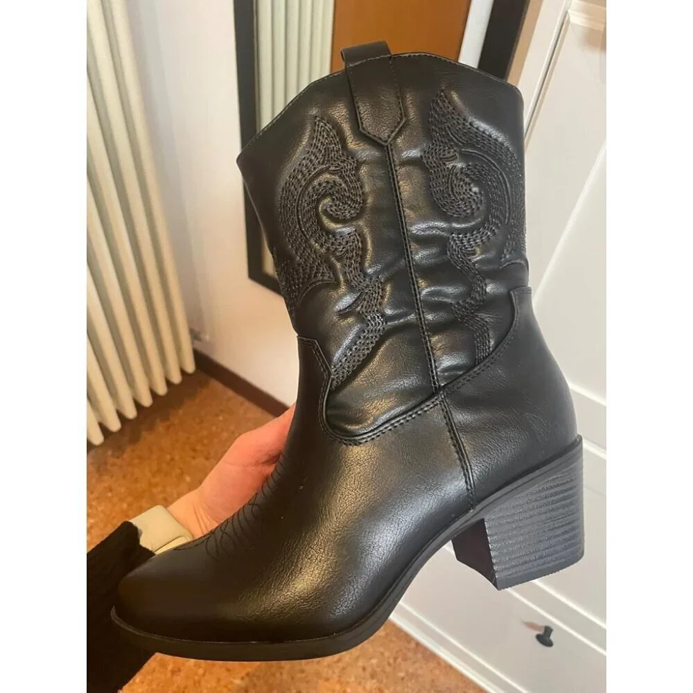 🆕Women All Black Suede leather Embroidered Country Heel Pointed Toe Boot